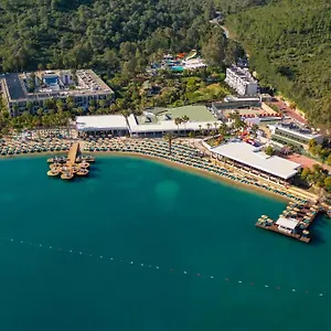 Resort Bay &, Güvercinlik